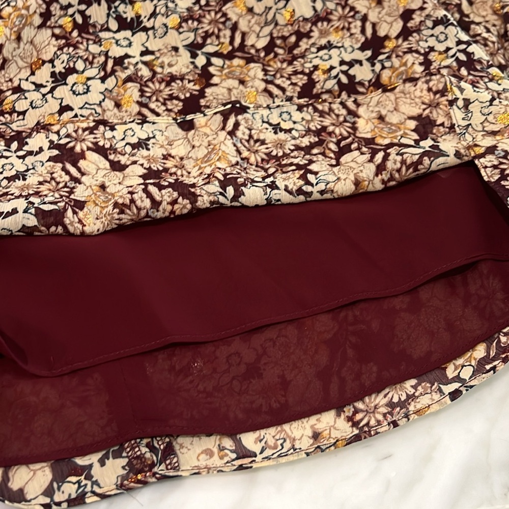 Floral Ruffle Shoulder Blouse - Picture 7 of 7